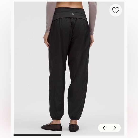 Lululemon Black Lightweight Fold-over Waist Joggers - Picture 2 of 10